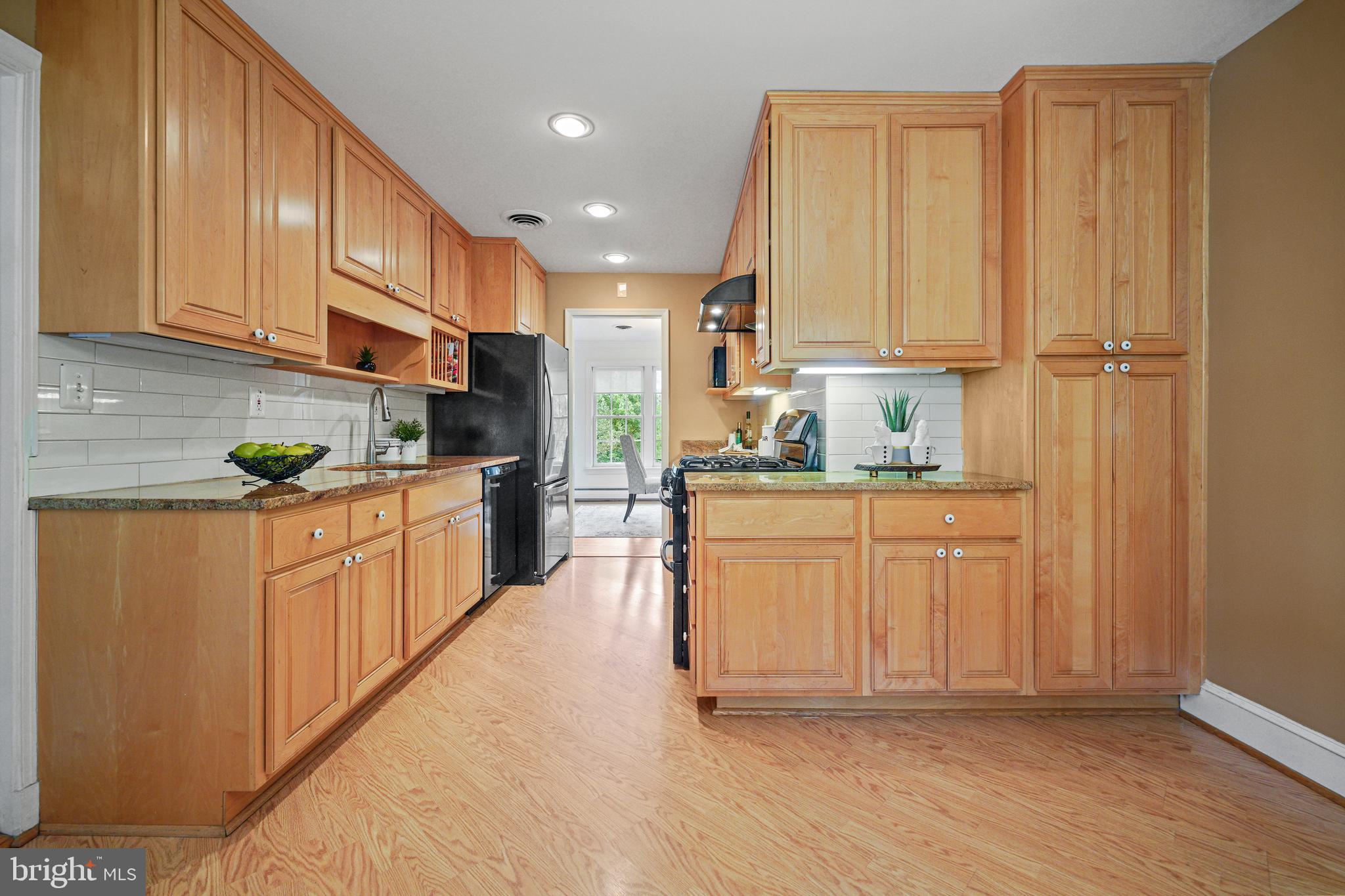 212 Beaumont Road Silver Spring, MD 20904 - Photo 12 of 69 Kitchen with HWF