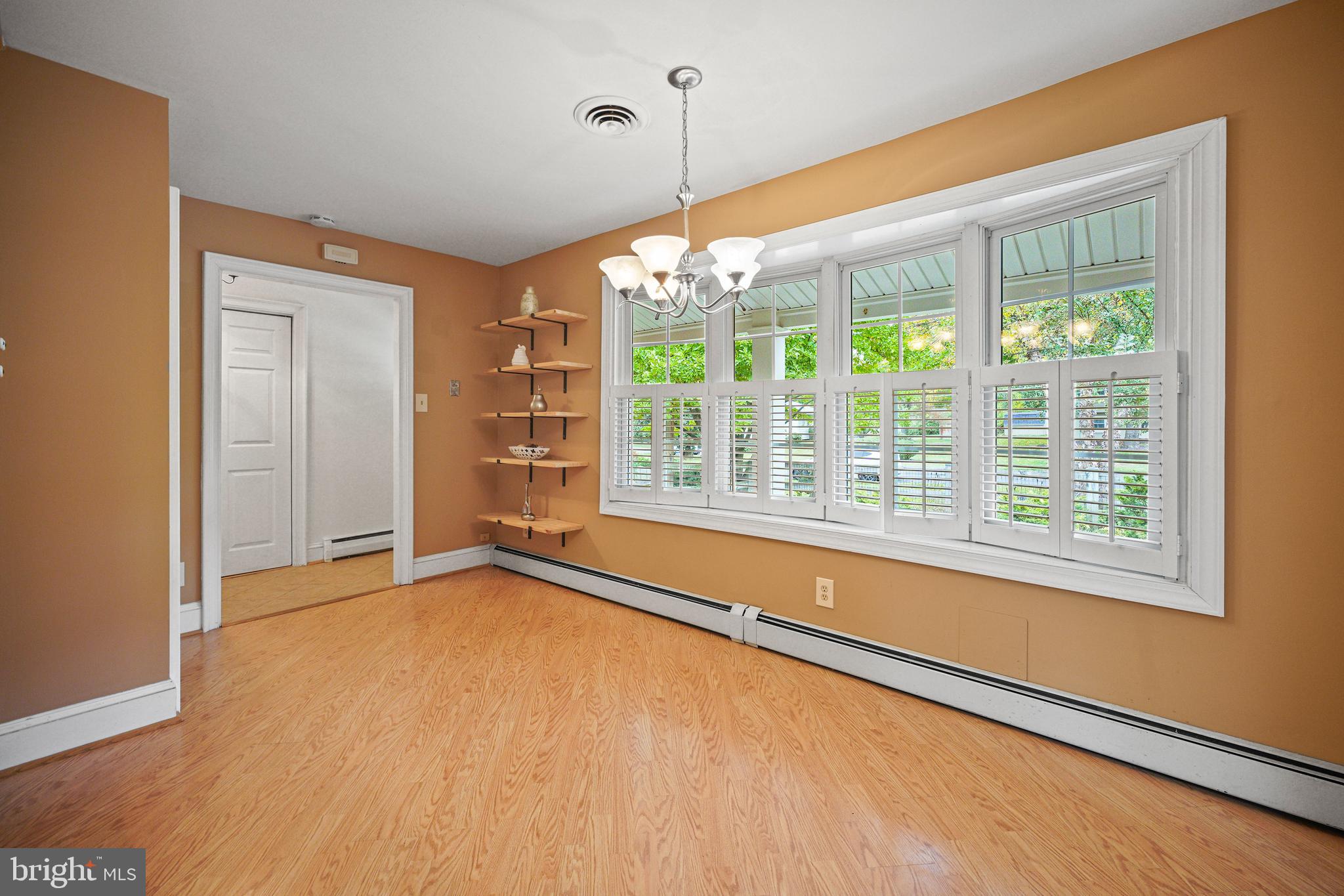 212 Beaumont Road Silver Spring, MD 20904 - Photo 17 of 69 Breakfast Room