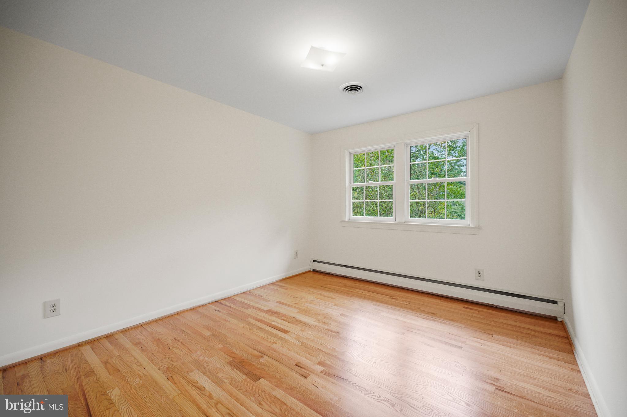 212 Beaumont Road Silver Spring, MD 20904 - Photo 33 of 69 Main Level BR#3