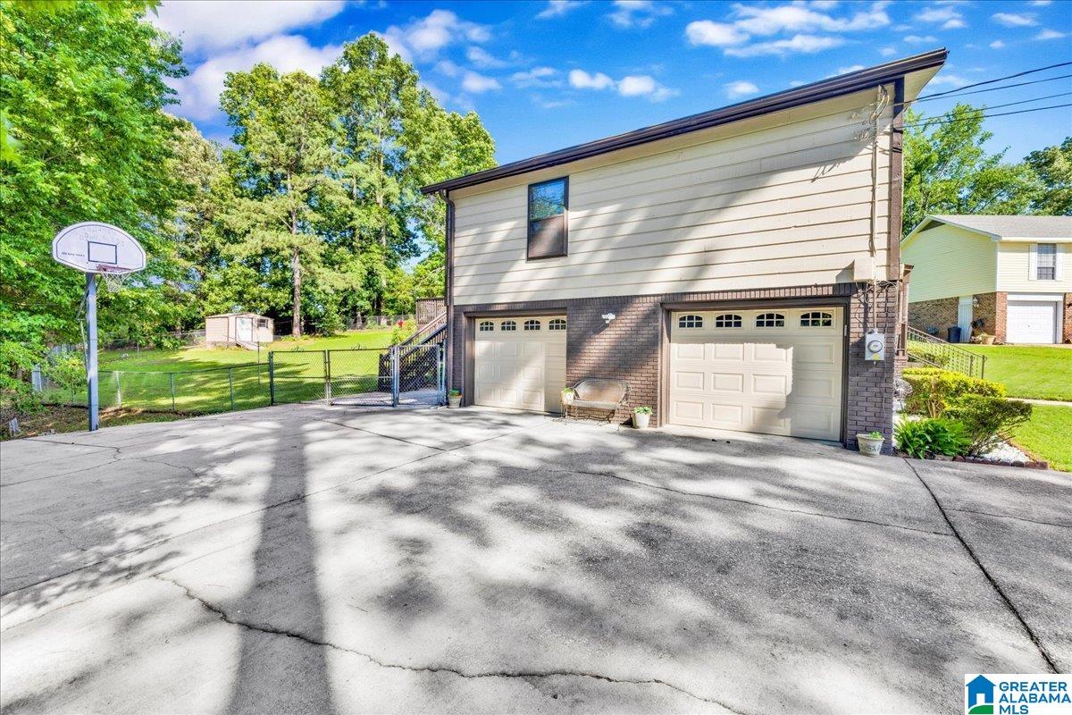 7 Coach House Circle Bessemer, AL 35022 - Photo 2 of 30