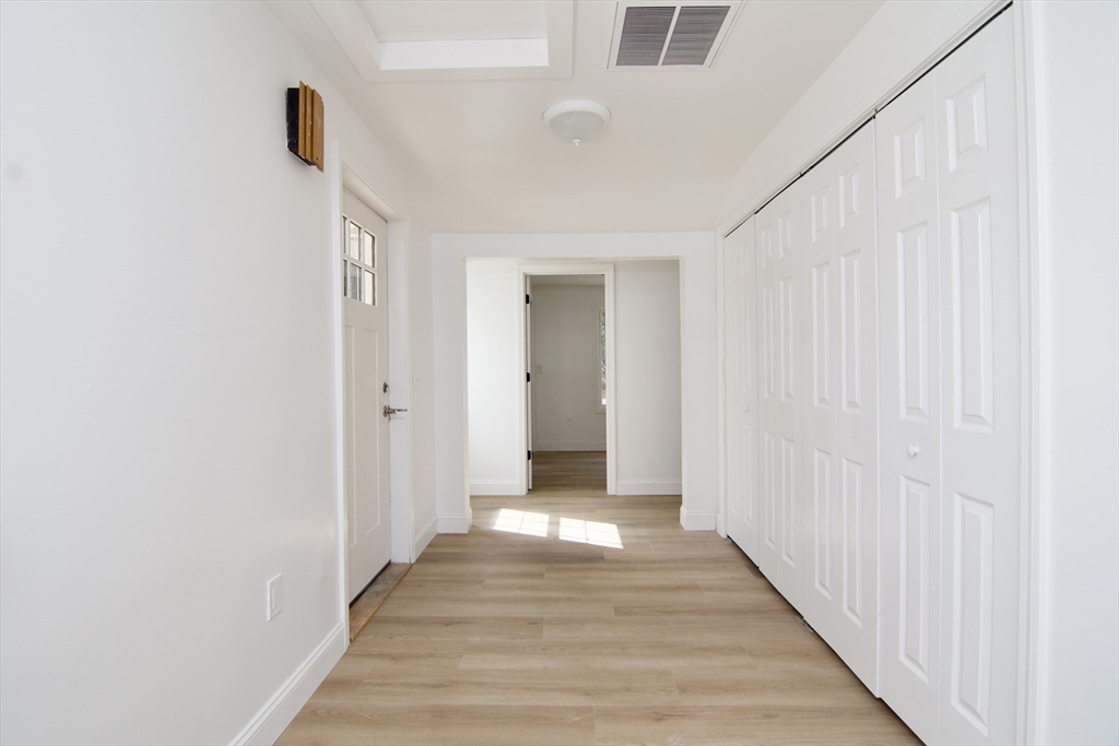 28 Old Lane Road Springfield, MA 01129 - Photo 14 of 36