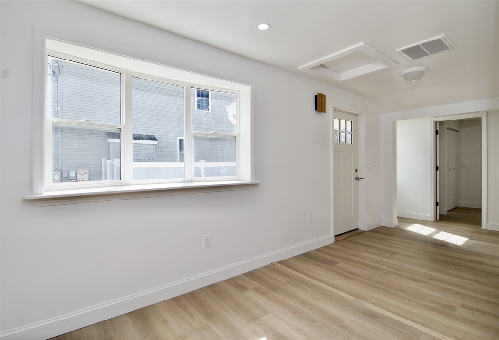 28 Old Lane Road Springfield, MA 01129 - Photo 15 of 36