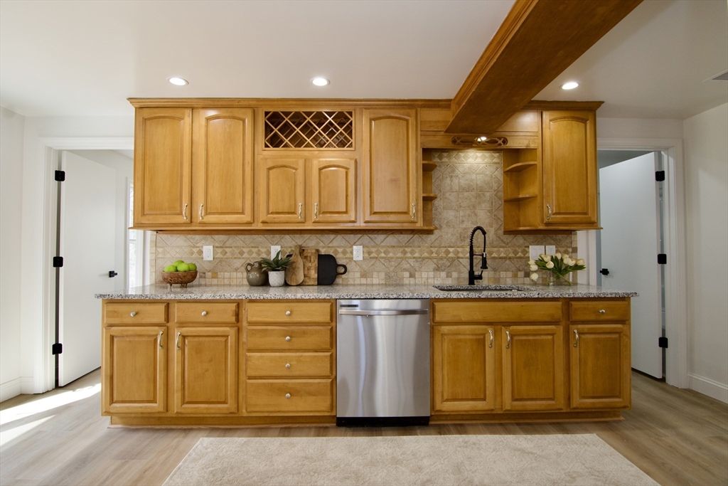 28 Old Lane Road Springfield, MA 01129 - Photo 16 of 36