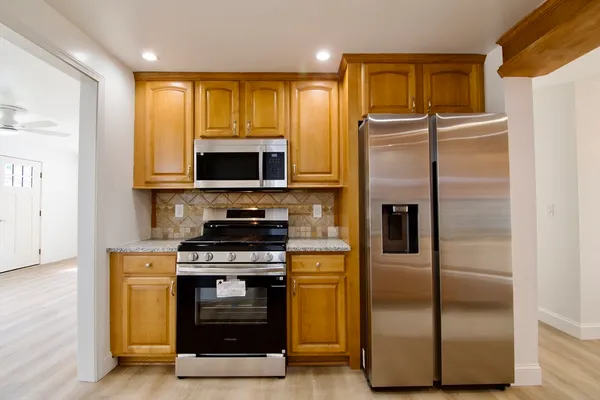 $349,900 | 28 Old Lane Road, Springfield, MA 01129