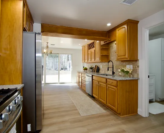 $349,900 | 28 Old Lane Road, Springfield, MA 01129