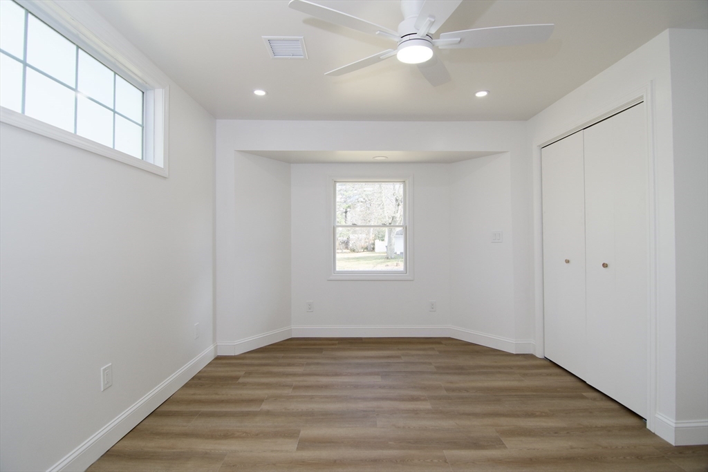 28 Old Lane Road Springfield, MA 01129 - Photo 25 of 36