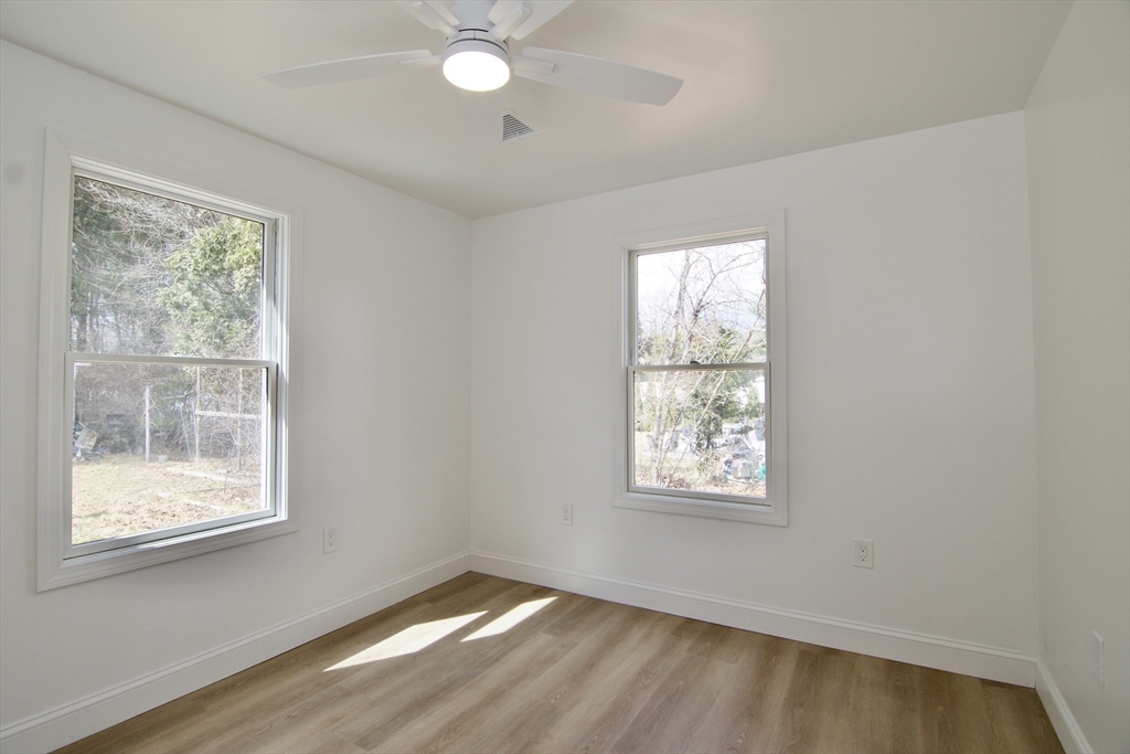 28 Old Lane Road Springfield, MA 01129 - Photo 33 of 36