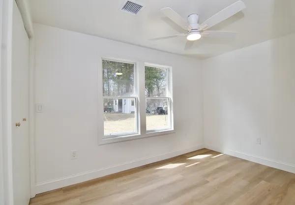 $349,900 | 28 Old Lane Road, Springfield, MA 01129