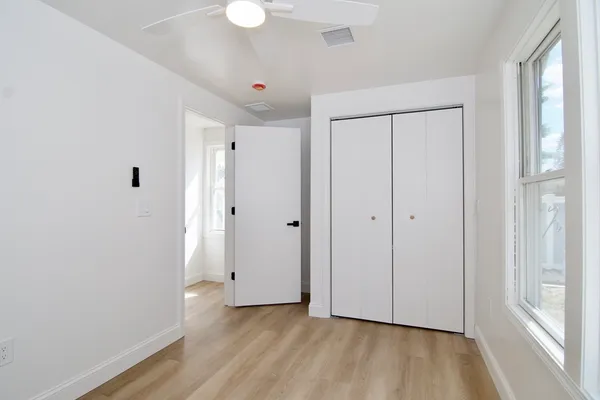 $349,900 | 28 Old Lane Road, Springfield, MA 01129