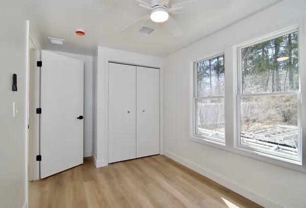 $349,900 | 28 Old Lane Road, Springfield, MA 01129