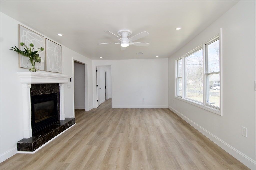 28 Old Lane Road Springfield, MA 01129 - Photo 6 of 36