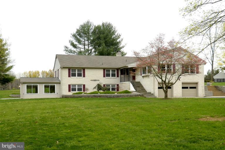 40310 Gap Road Leesburg, VA 20175 - Photo 1 of 30 Exterior (Front)
