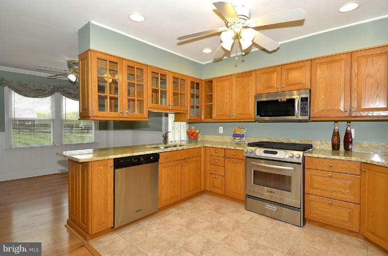 40310 Gap Road Leesburg, VA 20175 - Photo 13 of 30 Kitchen