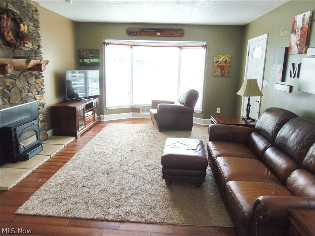 5760 Manchester Road Akron, OH 44319 - Photo 15 of 35