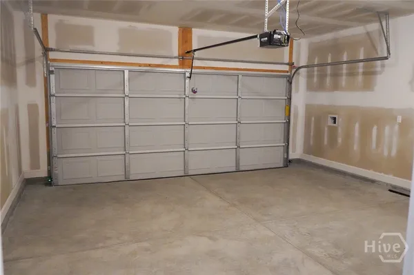 $2,350 | 35 Sago Palm Way, Bloomingdale, GA 31302