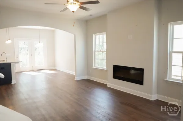 $2,350 | 35 Sago Palm Way, Bloomingdale, GA 31302