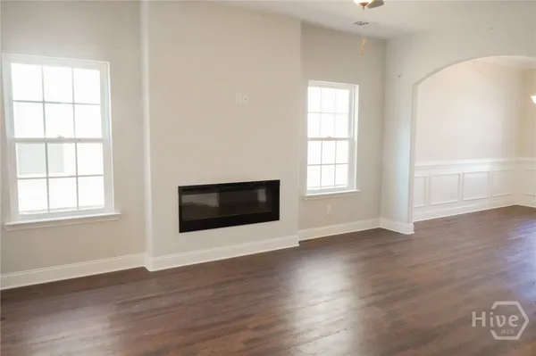 $2,350 | 35 Sago Palm Way, Bloomingdale, GA 31302