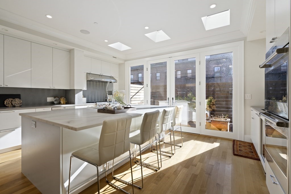 196 West Springfield Street, Unit 2 Boston, MA 02118 - Photo 11 of 34 Gallery Image 11