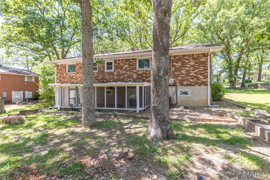 1506 Rosedale Lane Poplar Bluff, MO 63901 - Photo 6 of 31