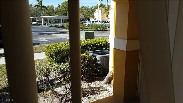 $1,150 | 3419 Winkler Avenue, Unit 505, Fort Myers, FL 33916