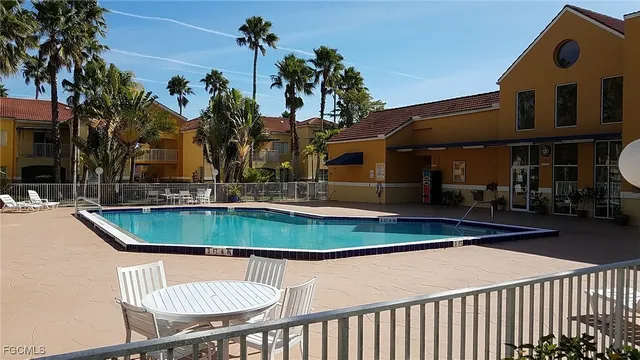 $1,150 | 3419 Winkler Avenue, Unit 505, Fort Myers, FL 33916