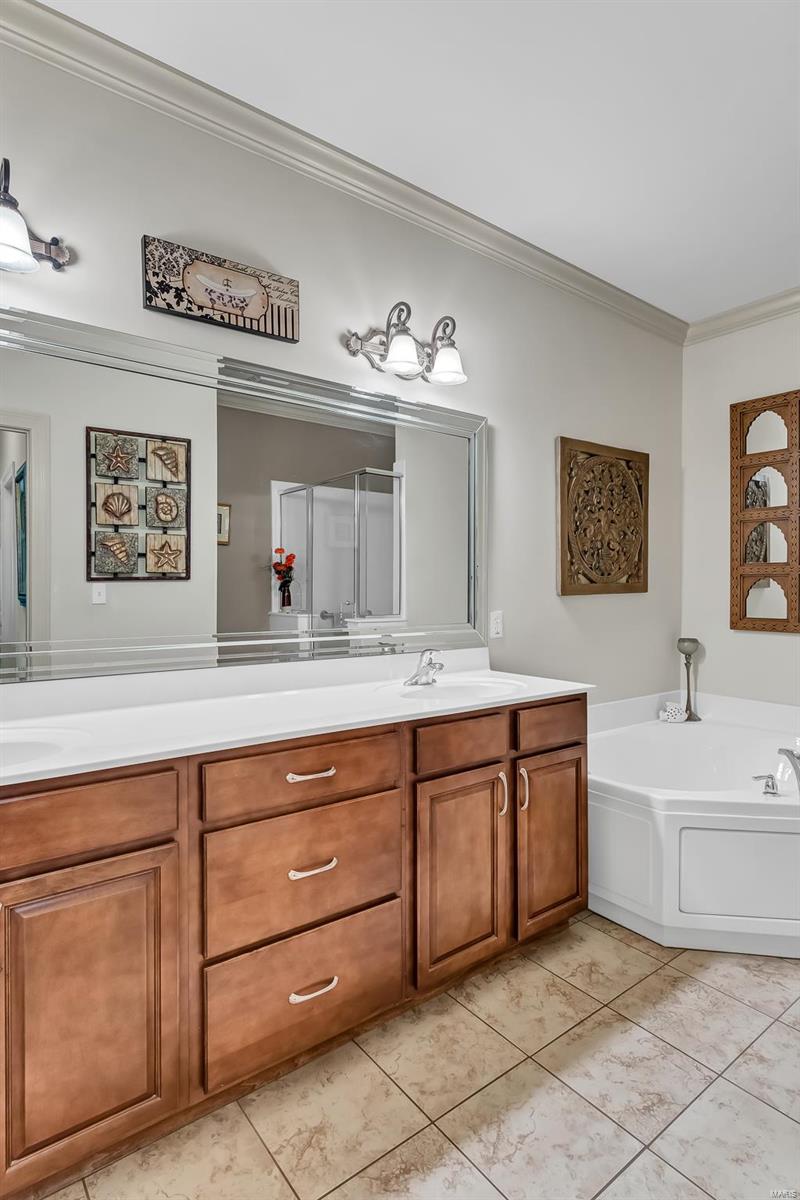 635 Barrow Ridge Court Ellisville, MO 63021 - Photo 22 of 39 Gallery Image 22