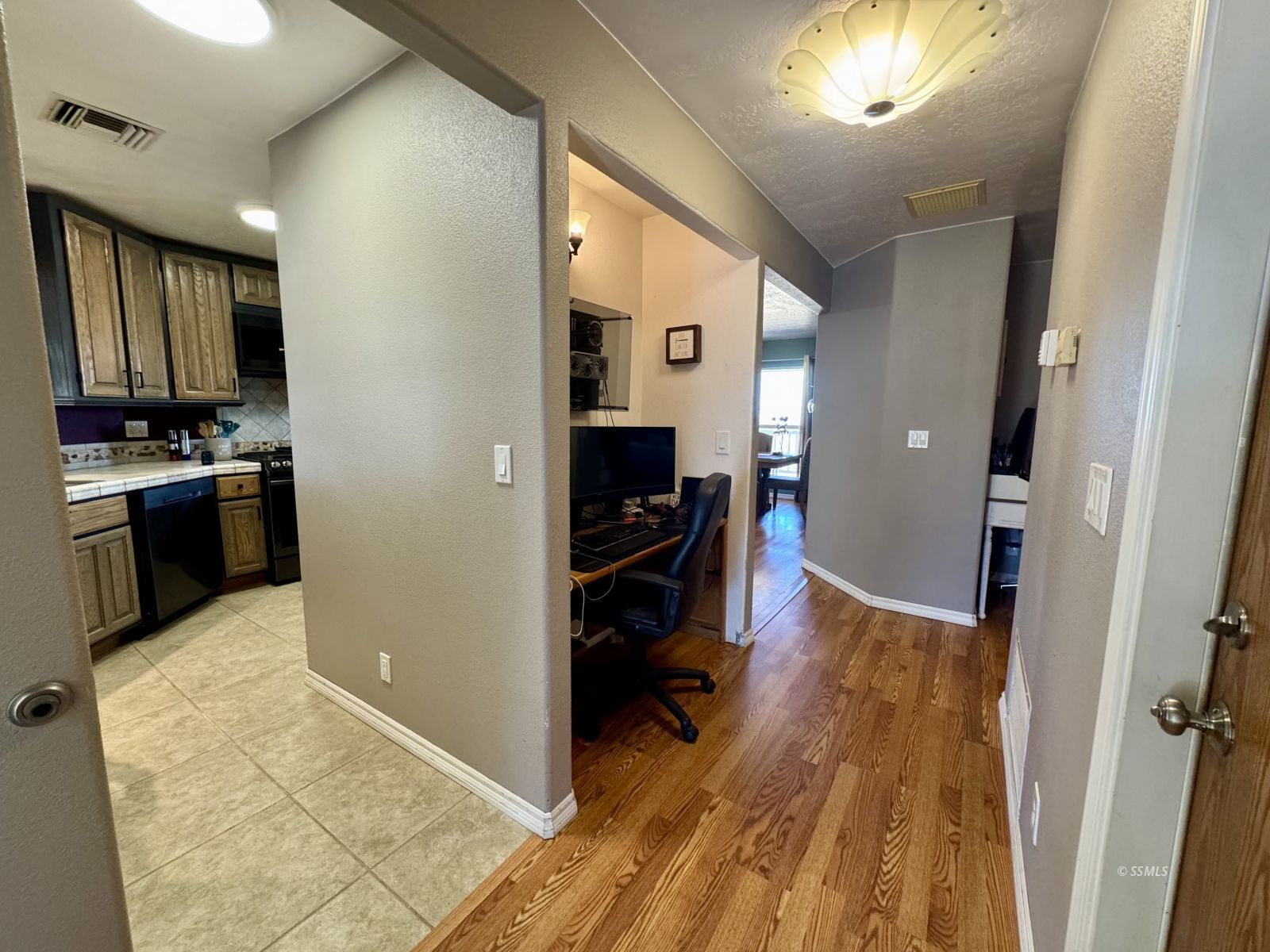 1661 East Dolphin Avenue Ridgecrest, CA 93555 - Photo 18 of 46