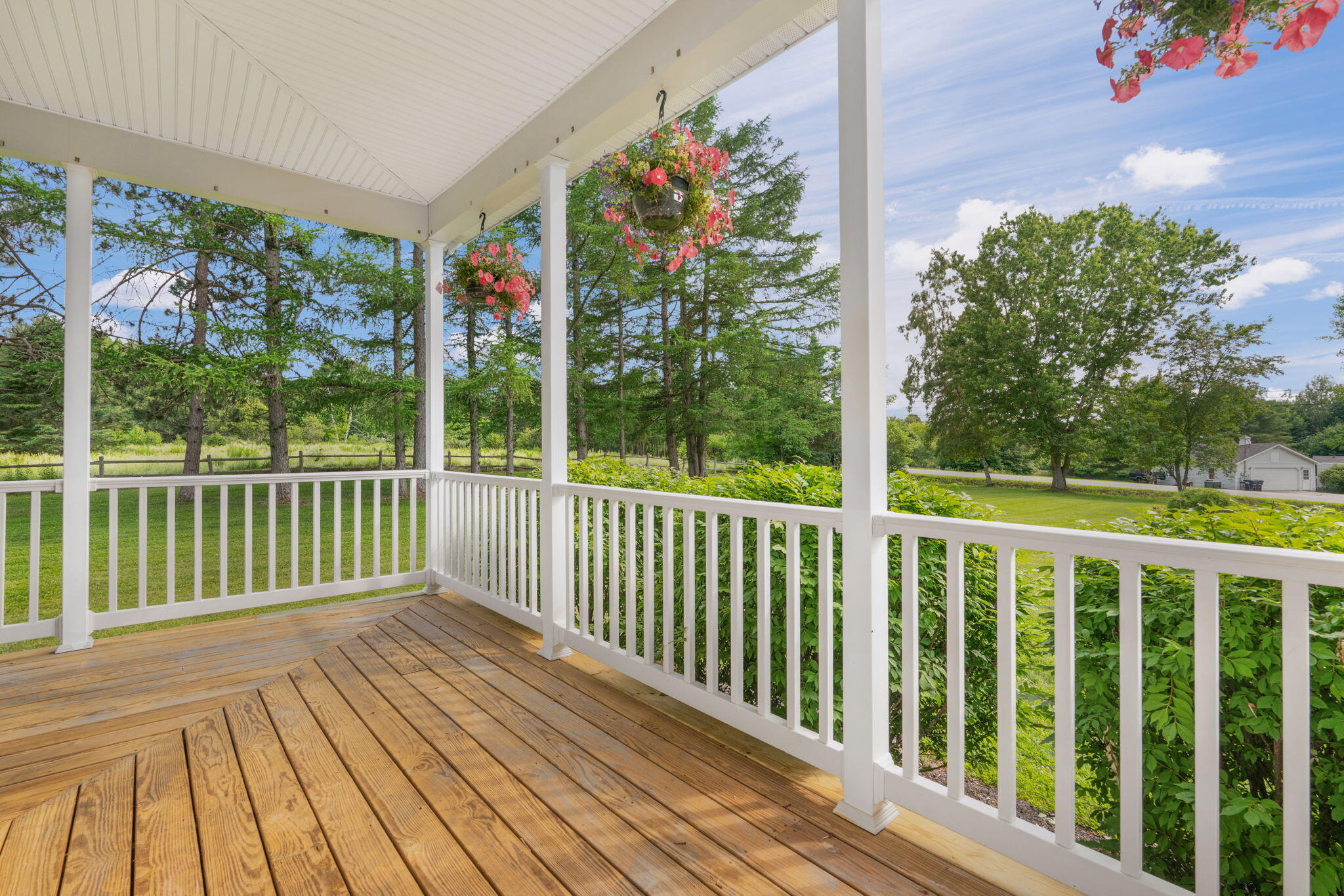 517 Blackstream Road Hermon, ME 04401 - Photo 6 of 46 44