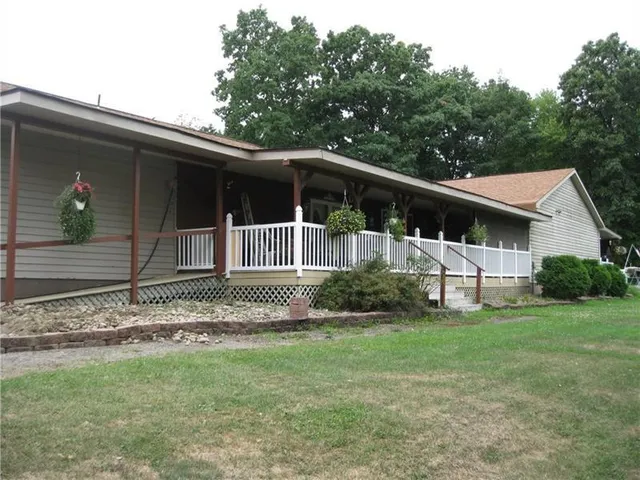 $237,500 | 284 Kaylor Petrolia Road, Karns City, PA 16041