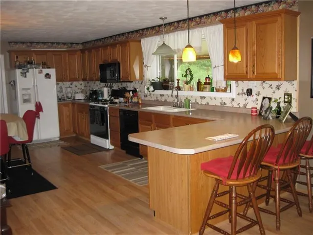 $237,500 | 284 Kaylor Petrolia Road, Karns City, PA 16041