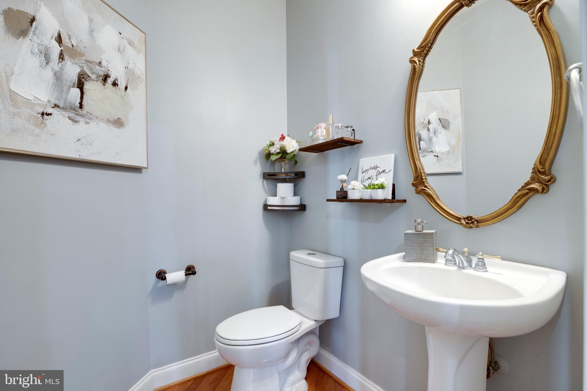 6907 Stanwick Square Gainesville, VA 20155 - Photo 19 of 48 POWDER ROOM