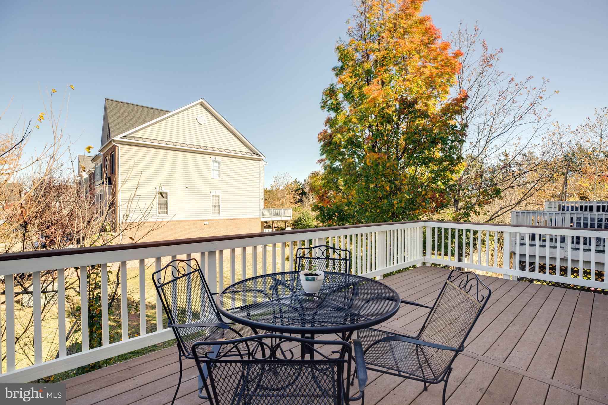 6907 Stanwick Square Gainesville, VA 20155 - Photo 22 of 48 DECK
