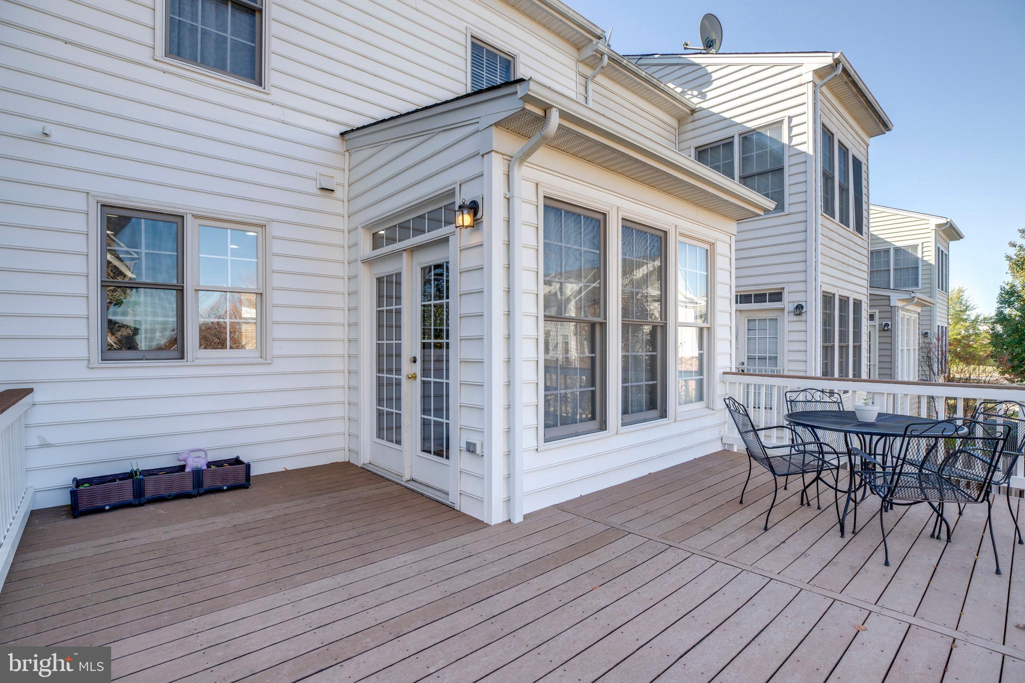 6907 Stanwick Square Gainesville, VA 20155 - Photo 24 of 48 DECK