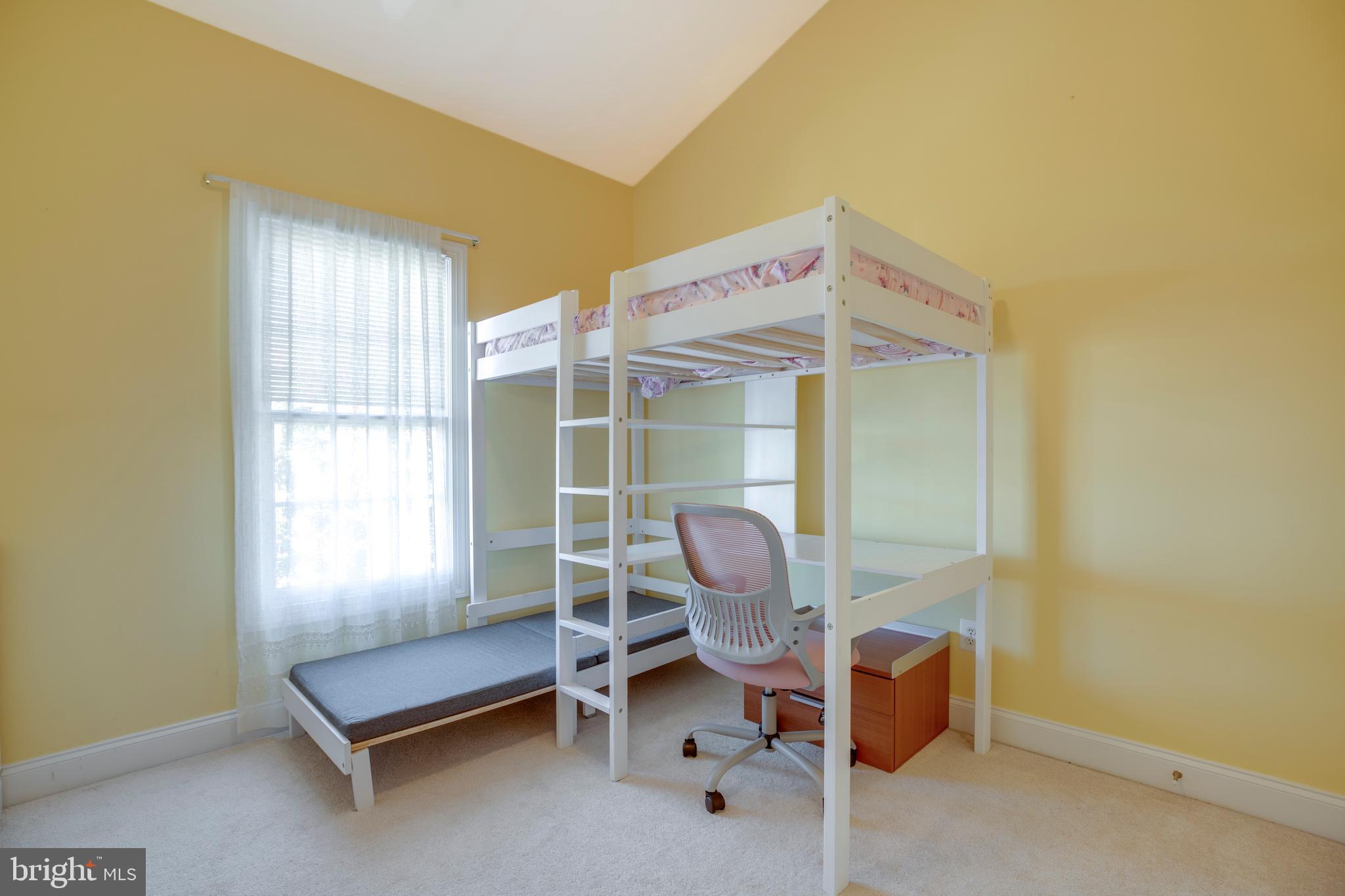 6907 Stanwick Square Gainesville, VA 20155 - Photo 33 of 48 3RD BEDROOM