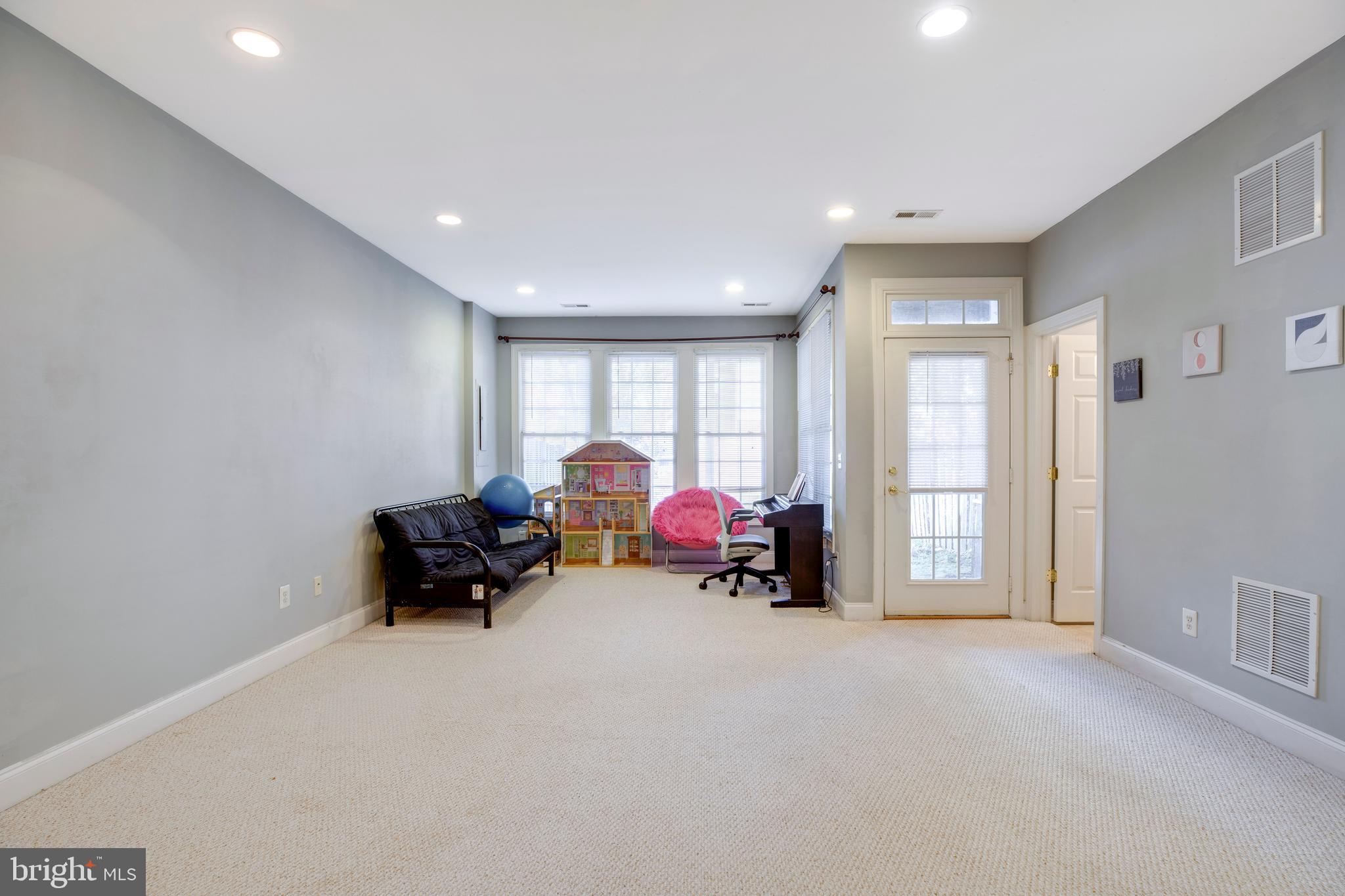 6907 Stanwick Square Gainesville, VA 20155 - Photo 40 of 48 WALK OUT -BASEMENT