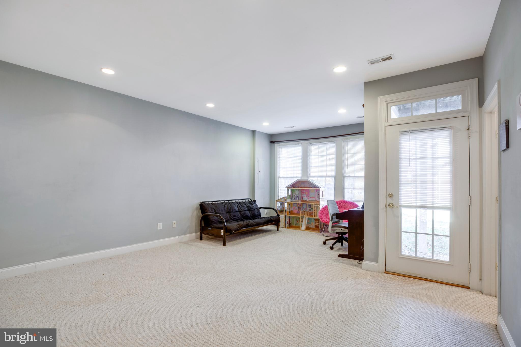 6907 Stanwick Square Gainesville, VA 20155 - Photo 42 of 48 WALK OUT -BASEMENT