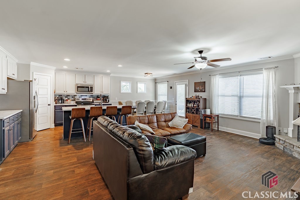 1155 Foster Road Statham, GA 30666 - Photo 13 of 44 Living Room - View 2