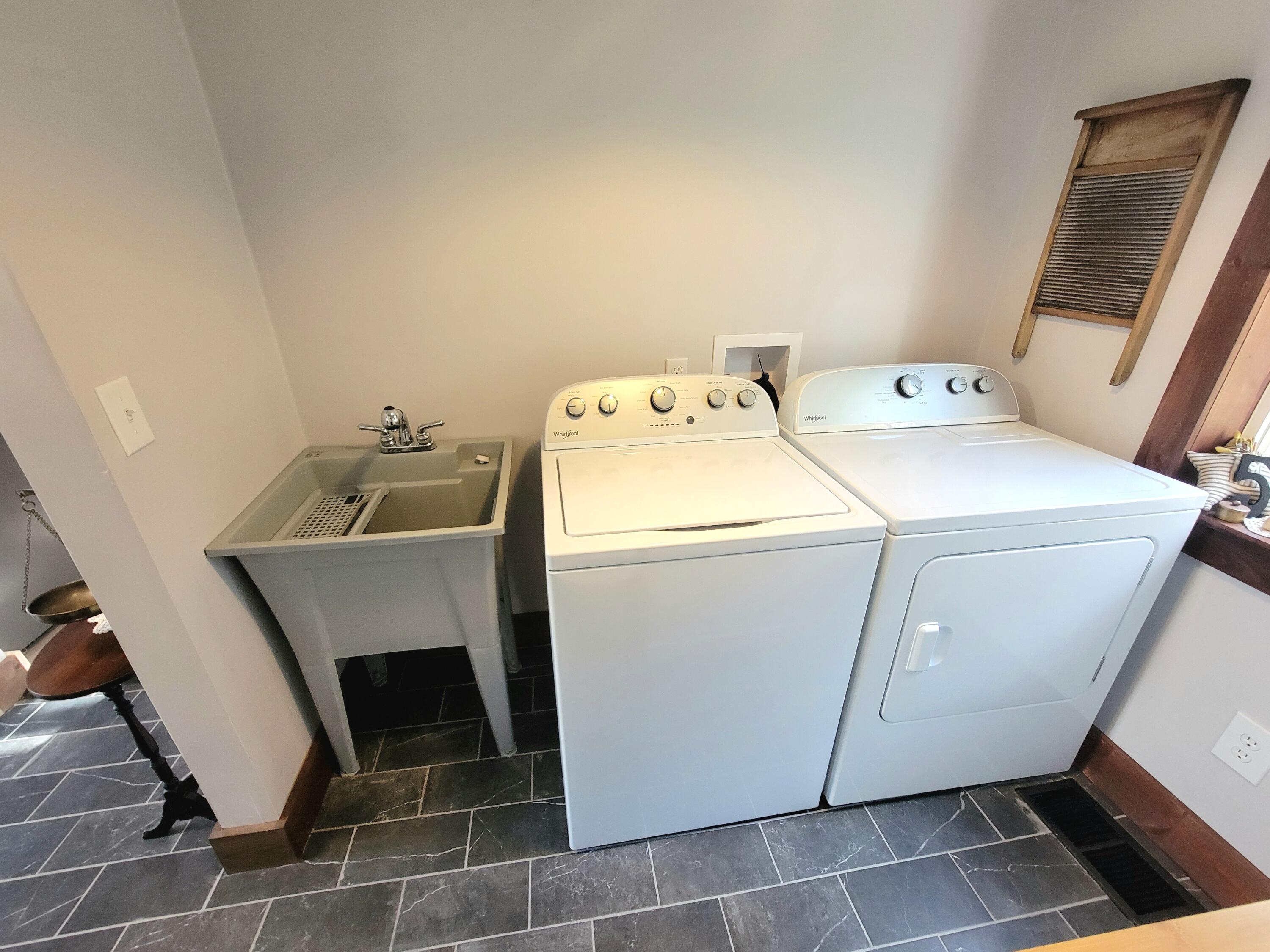 368 Main Road Charleston, ME 04422 - Photo 40 of 58 Laundry Room w/ Utility Sink