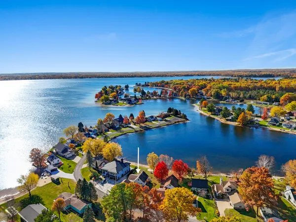 $664,900 | 6789 West Redman Drive, Lake City, MI 49651