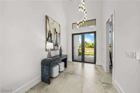 $939,900 | 2375 Northwest 39th Avenue, Cape Coral, FL 33993