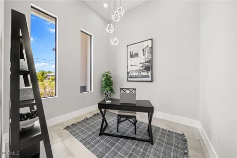 $939,900 | 2375 Northwest 39th Avenue, Cape Coral, FL 33993