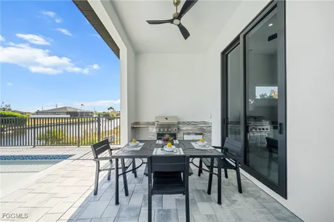 $939,900 | 2375 Northwest 39th Avenue, Cape Coral, FL 33993