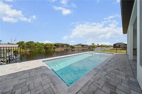 $939,900 | 2375 Northwest 39th Avenue, Cape Coral, FL 33993