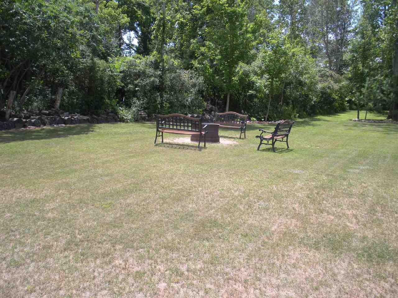 9249 Russell Road Clare, MI 48617 - Photo 18 of 27 1835981-17.JPG