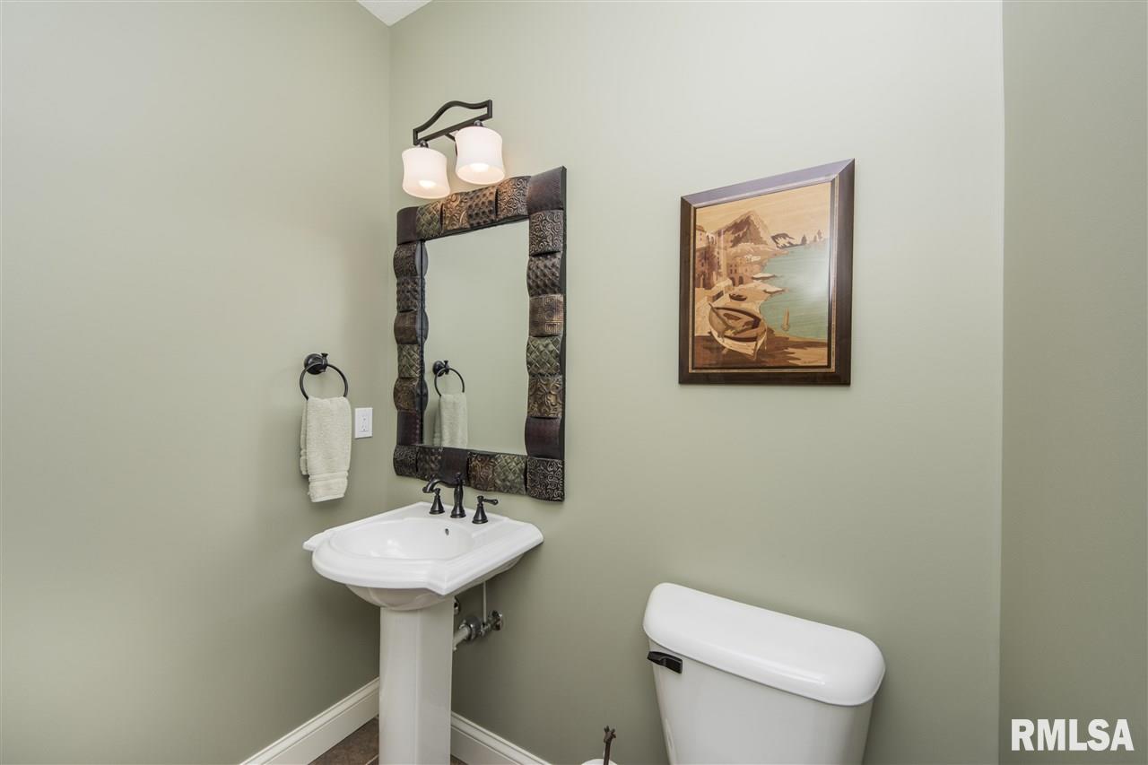 1818 Rustic Oak Drive Washington, IL 61571 - Photo 16 of 36 Gallery Image 16