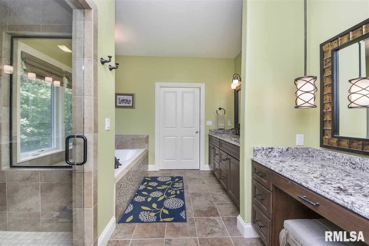 1818 Rustic Oak Drive Washington, IL 61571 - Photo 21 of 36 Gallery Image 21
