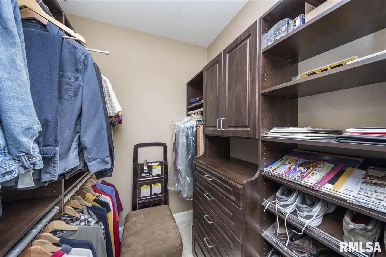 1818 Rustic Oak Drive Washington, IL 61571 - Photo 24 of 36 Gallery Image 24