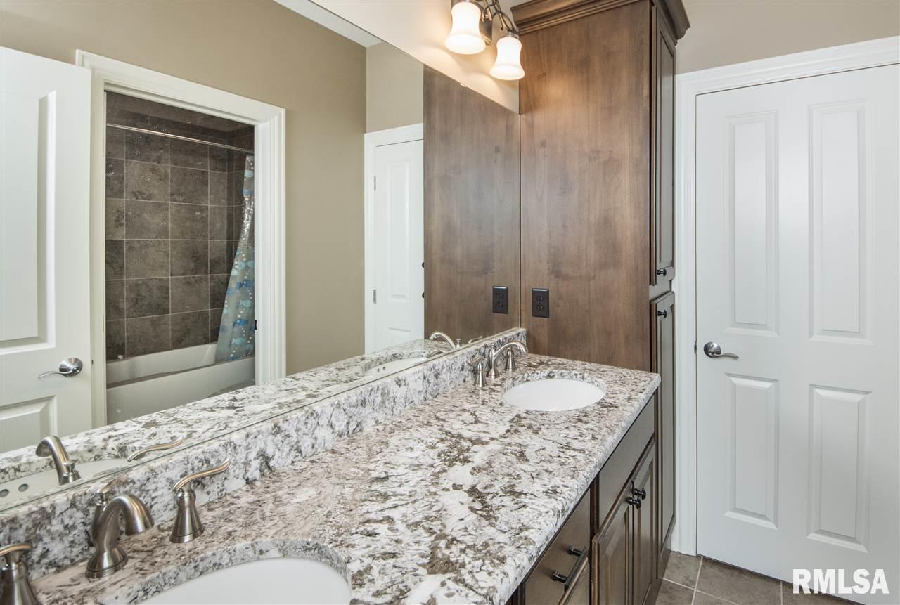 1818 Rustic Oak Drive Washington, IL 61571 - Photo 26 of 36 Gallery Image 26