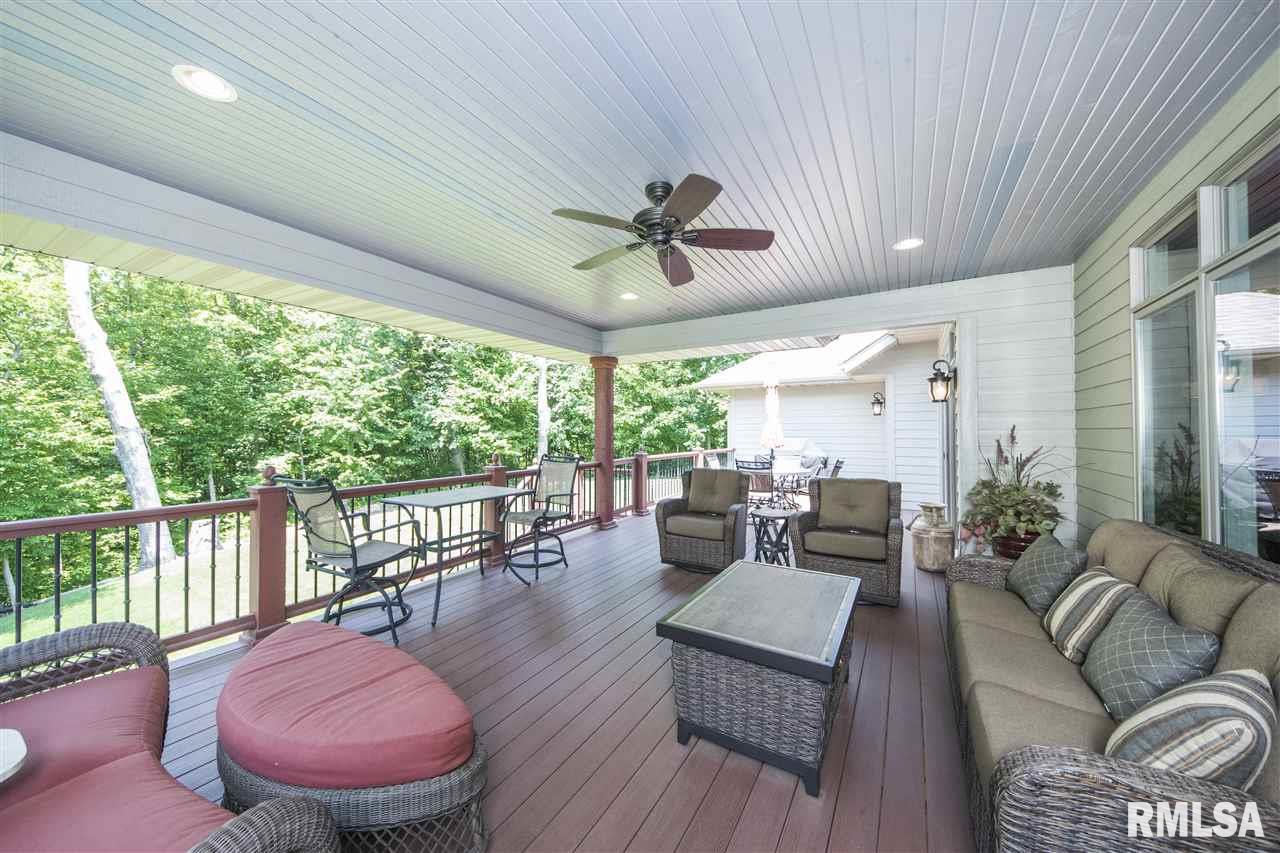 1818 Rustic Oak Drive Washington, IL 61571 - Photo 3 of 36 Gallery Image 3