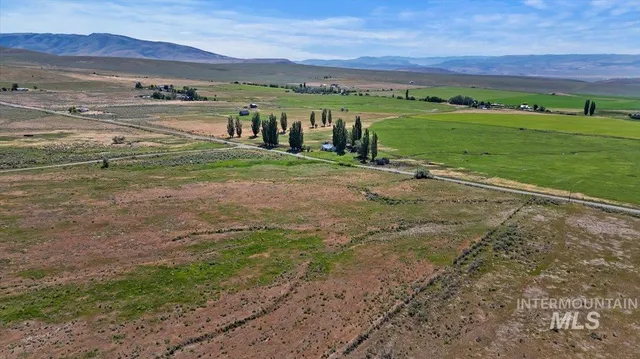 $90,000 | Lot #20 South 100 East, Oakley, ID 83346